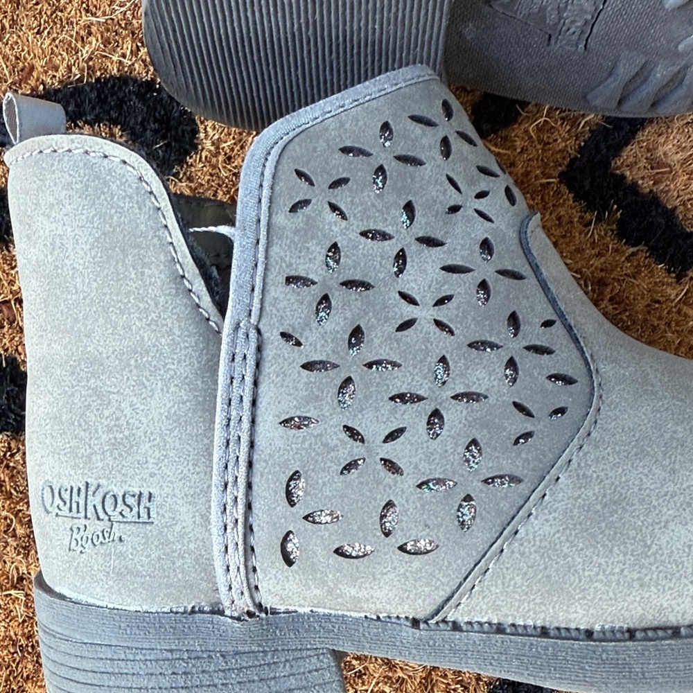Osh Kosh Little Girls Cut-Out Boots